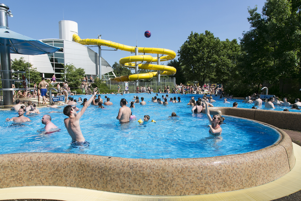 Calevornia_Freibad_02.jpg